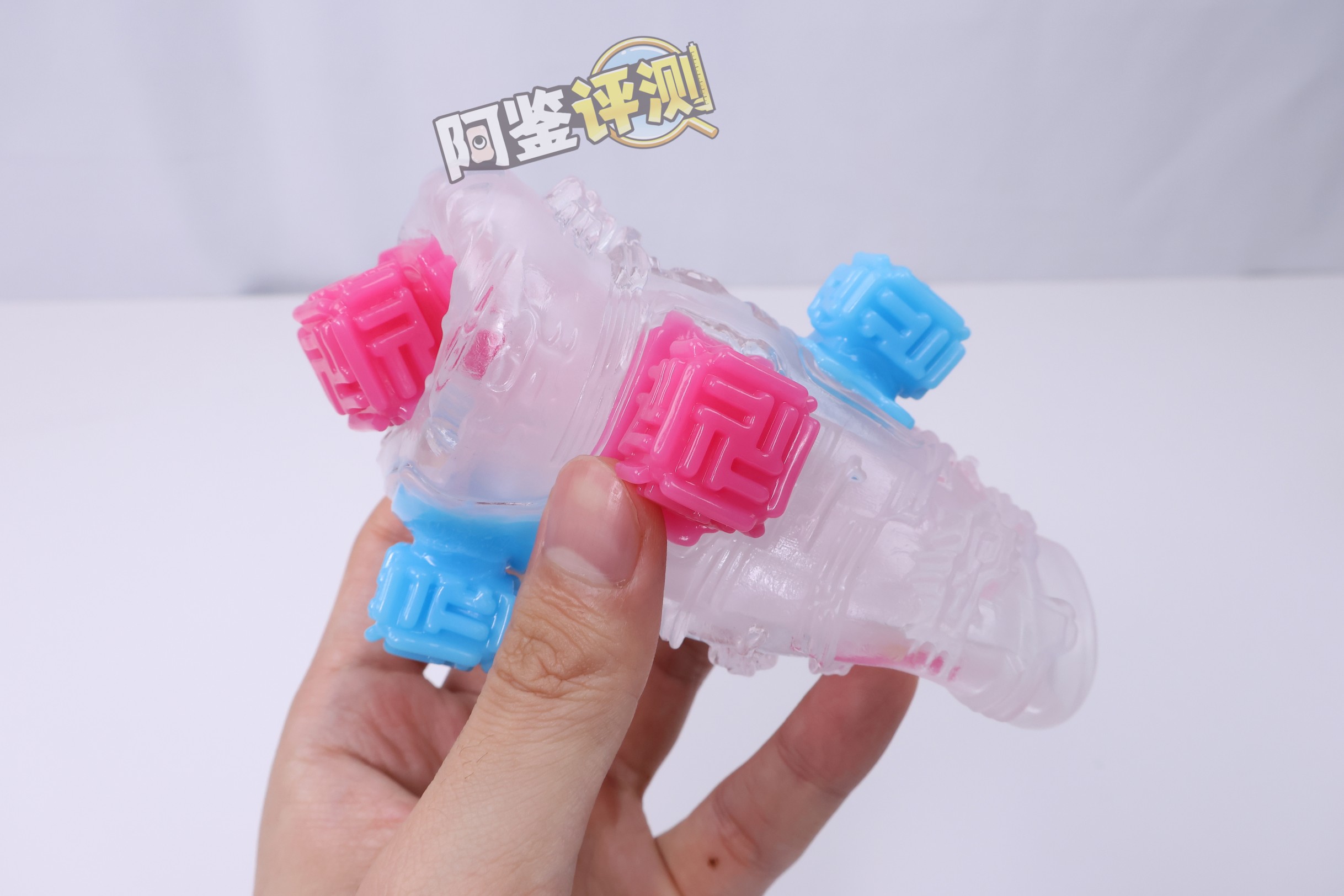 TENGA——“Bobble（魔力弹珠/疯狂方砖）”评测！高配版自慰套，需要手掌配合的“玩具型”飞机杯