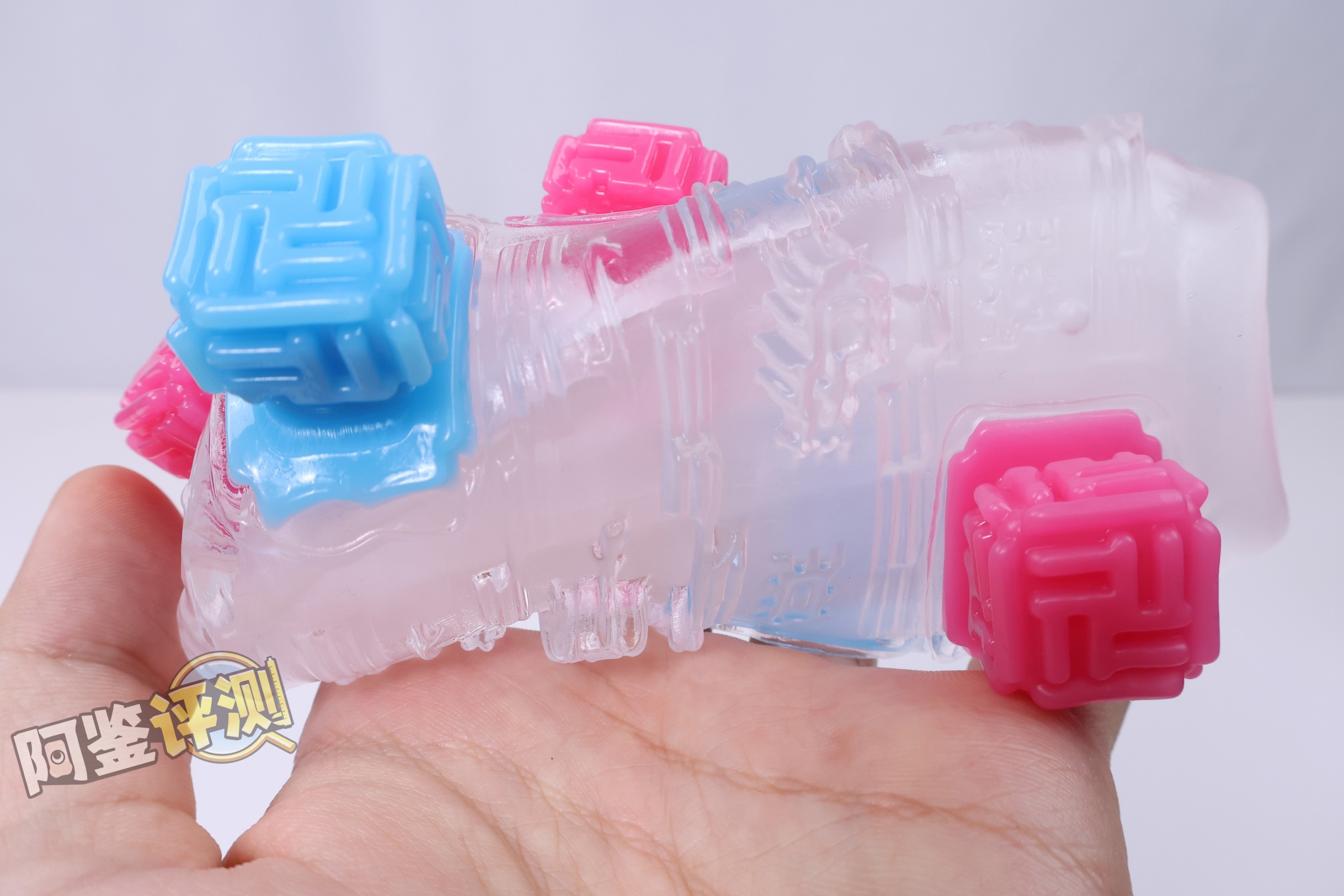 TENGA——“Bobble(魔力弹珠/疯狂方砖)”评测!高配版自慰套,需要手掌配合的“玩具型”飞机杯