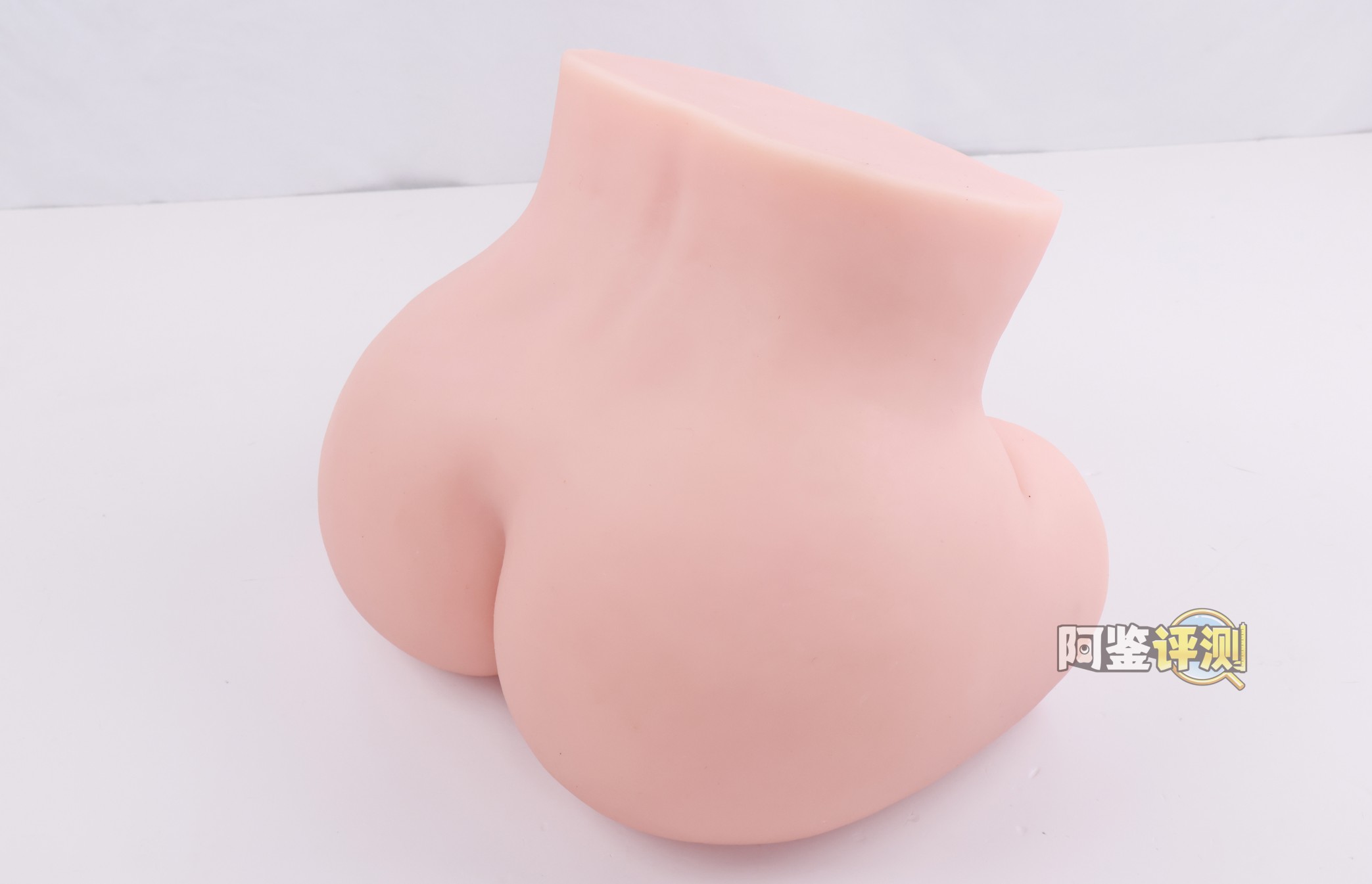 对子哈特——“唯樱璃”评测!再次更换材料的6kg性价比款臀模,非常“平均”的常规PP