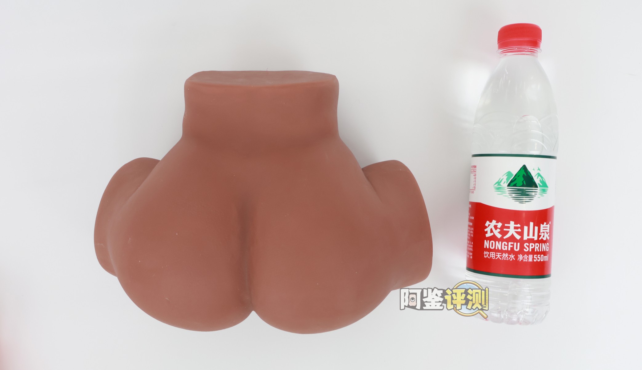 COC——“可可狼姬”评测!褐色黑皮的“成熟型”小屁股倒模,通道的复杂度和姿势兼容性都挺不错