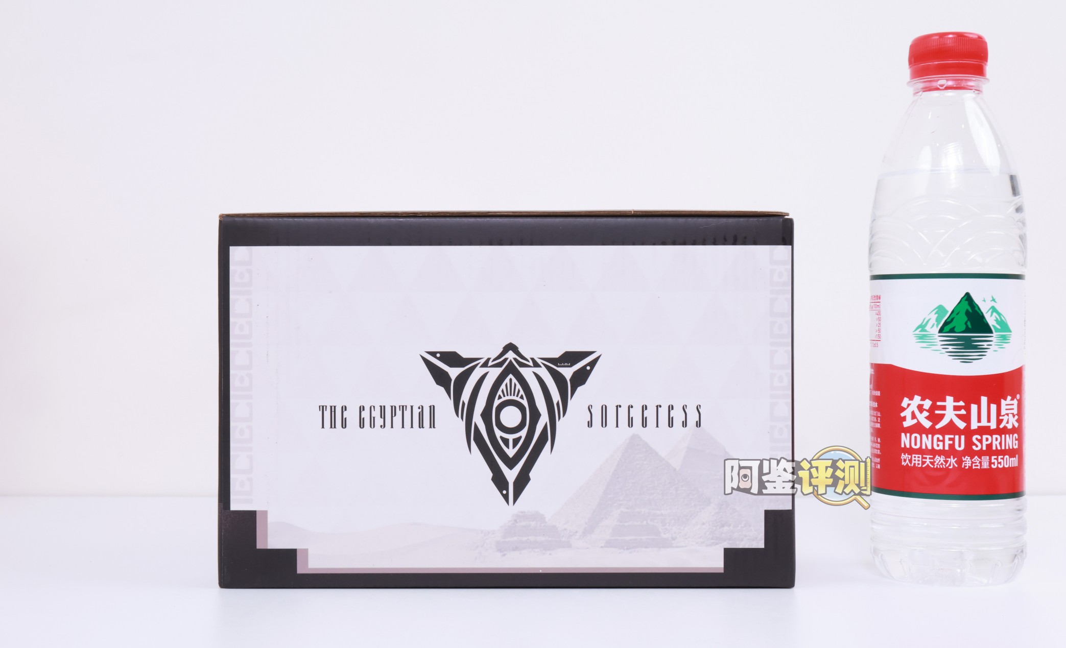 muni——“埃及艳后”评测！一字马开腿型的黑皮小臀模，因为双通道太接近导致末端出现了开裂