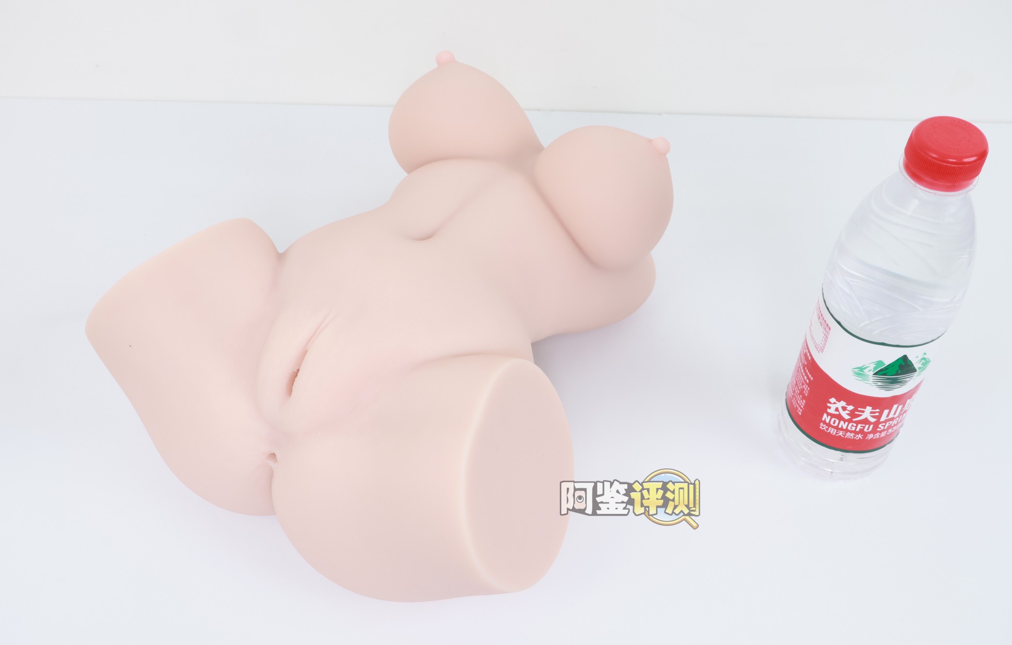 yokubou——“火热应援团(半身)”评测!小臀模前作的延续半身款,终于有一款带软胸的小身体了!