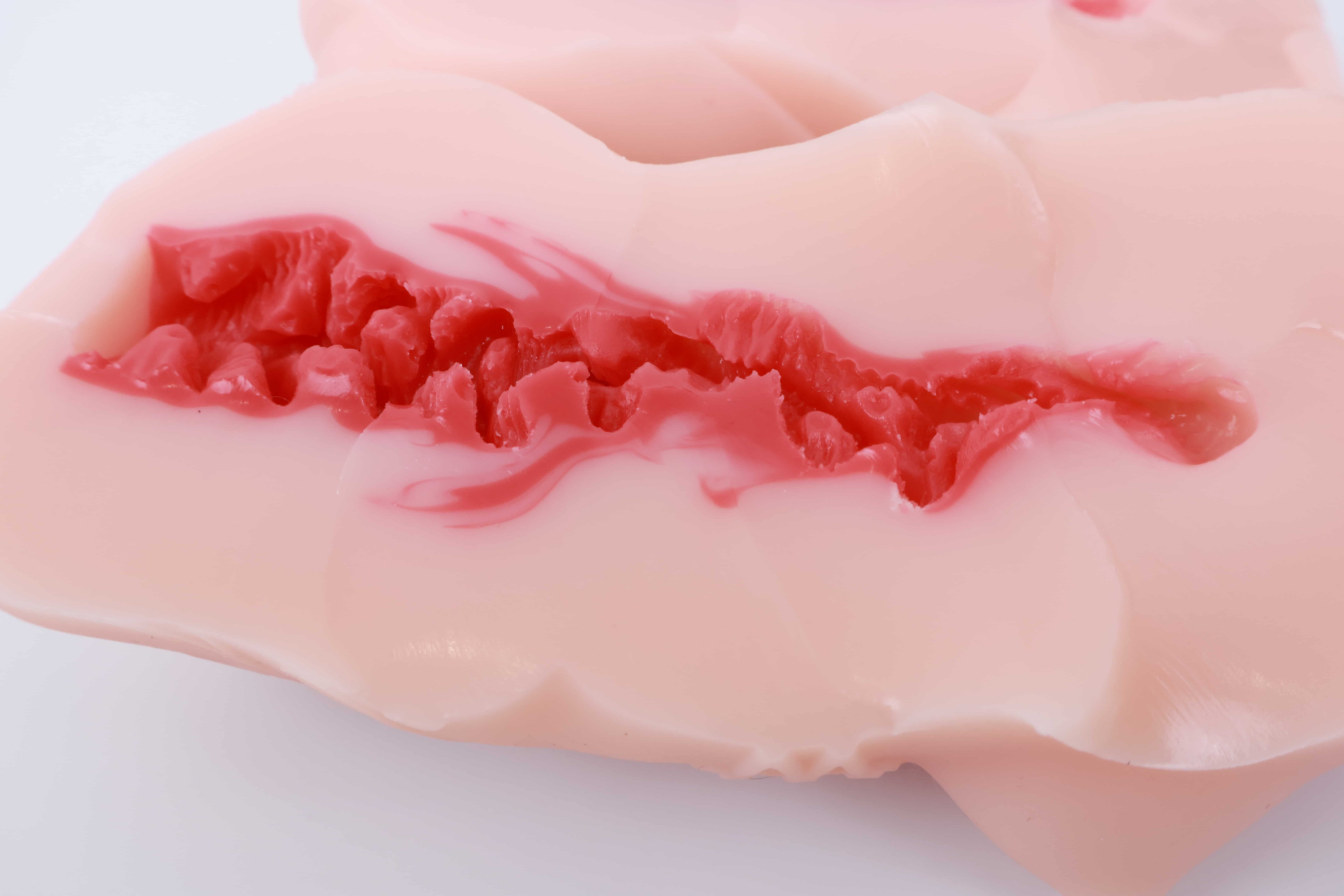 Lovefactor——“欲月之吻”评测！结构复杂充盈的肉感“尖牙”，看似凶险实则温柔~