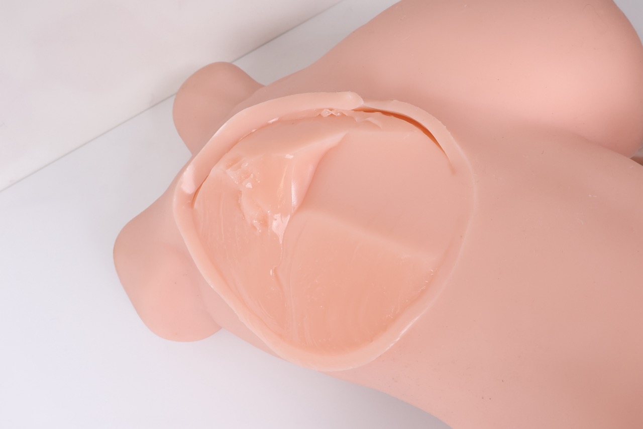 傲川——”水野2”评测!全身慢玩材质的超大型倒模,软感够真实,保养起来也够辛苦!